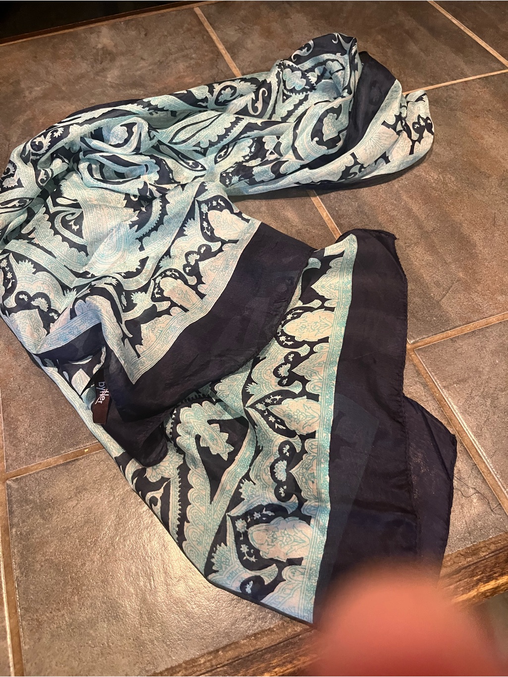 100 Silk Lighy Blue And Navy Paisley Scarf